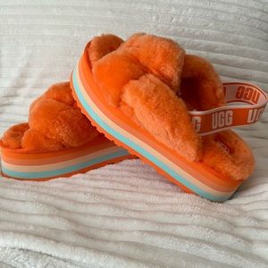 UGG Disco Knot Slide Mandarin/ Orange and blue